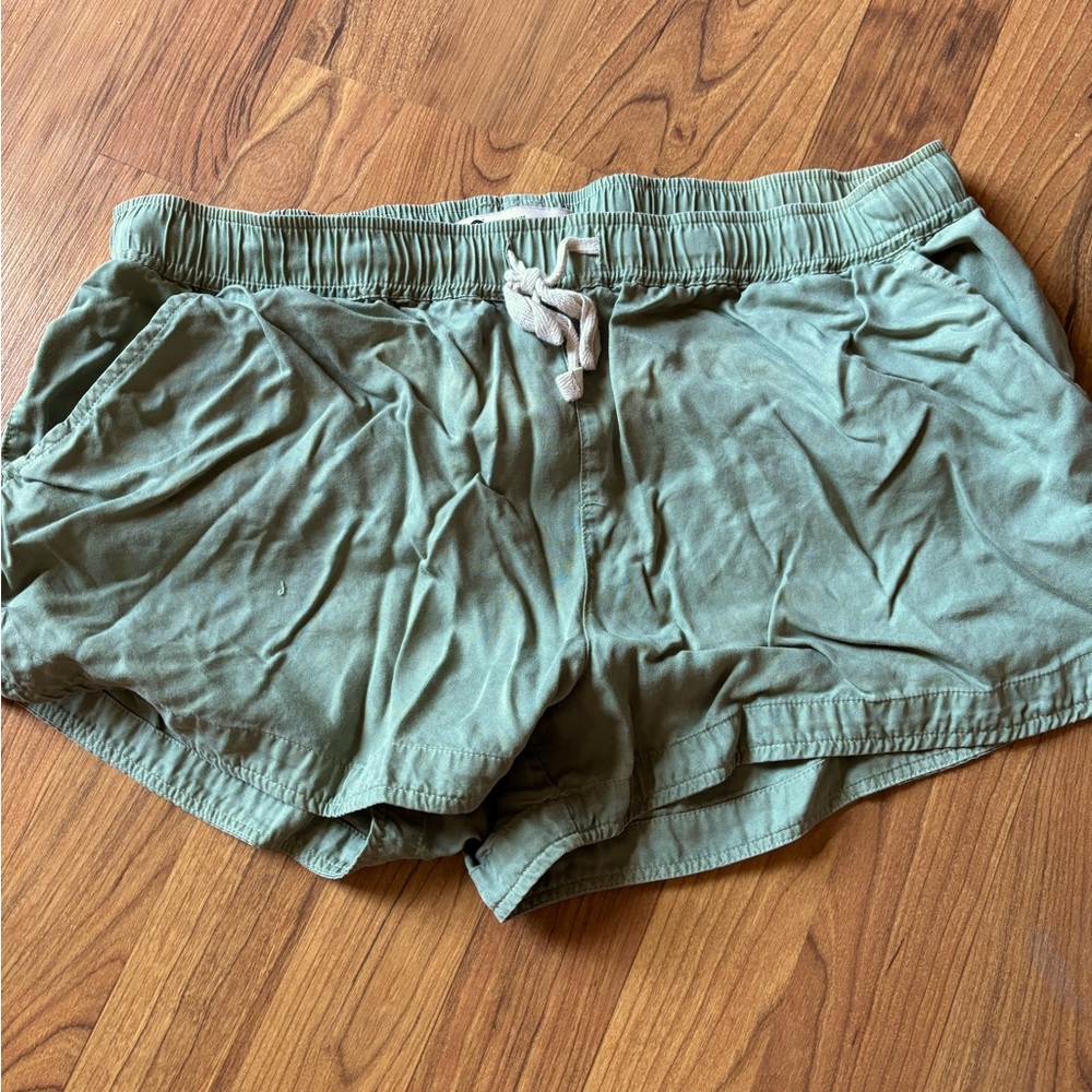Linen shorts